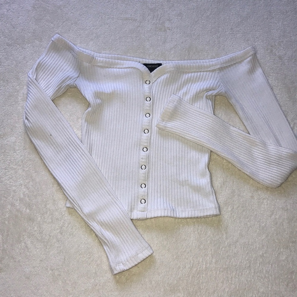 White crop top